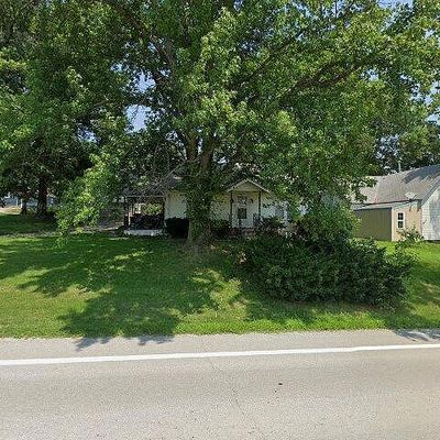 209 E Walnut St, Waverly, MO 64096