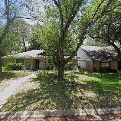 2110 Winchester Dr, Temple, TX 76502