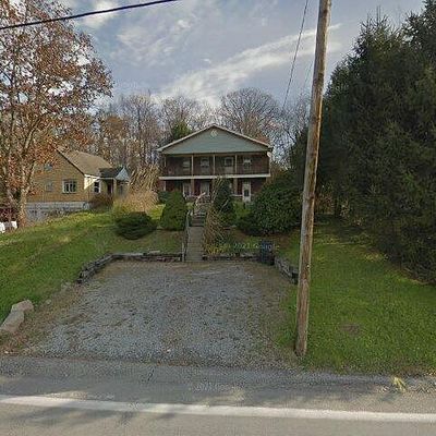 1767 Saxonburg Blvd, Tarentum, PA 15084