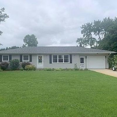 28802 Maple Ter, Dowagiac, MI 49047