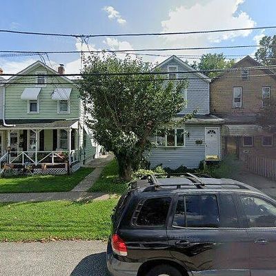 333 Massasoit St, Essington, PA 19029