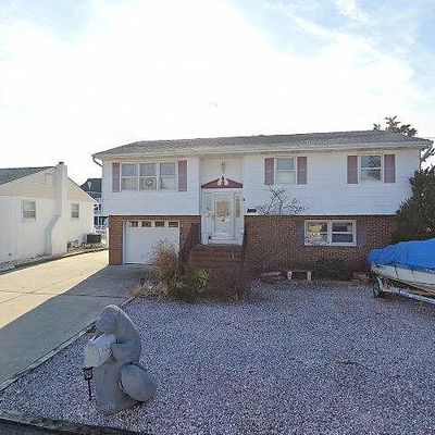 3421 Thistle Ave, Toms River, NJ 08753