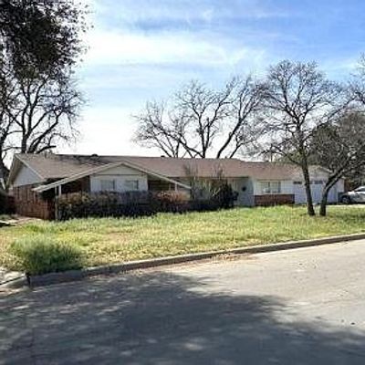 3215 Sinclair Ave, Midland, TX 79705