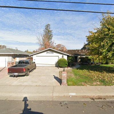 4537 Engle Rd, Sacramento, CA 95821