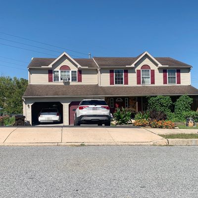 5013 Overlook Pointe, Douglassville, PA 19518