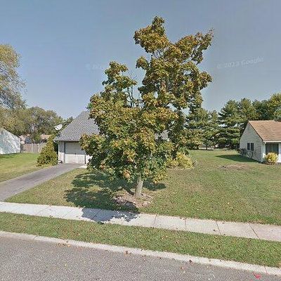 40 Penfield Ln, Sicklerville, NJ 08081