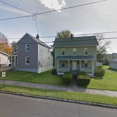 409 W Clark St, East Palestine, OH 44413