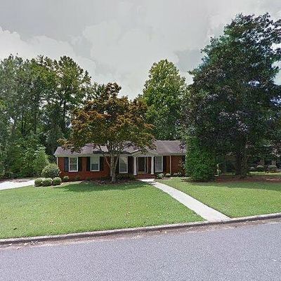 563 Mountain View Cir, Gainesville, GA 30501