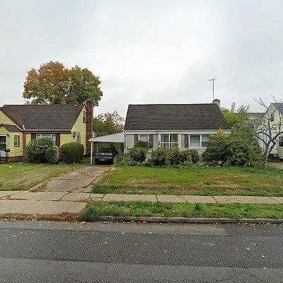 581 Emerson St, Uniondale, NY 11553