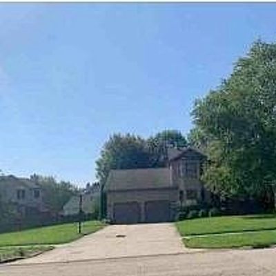 655 Meadowood Ln, Wilmington, IL 60481