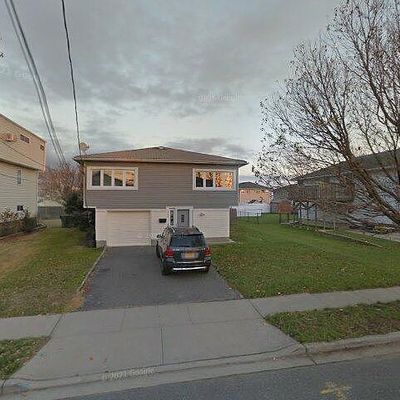 665 Miller Ave, Freeport, NY 11520