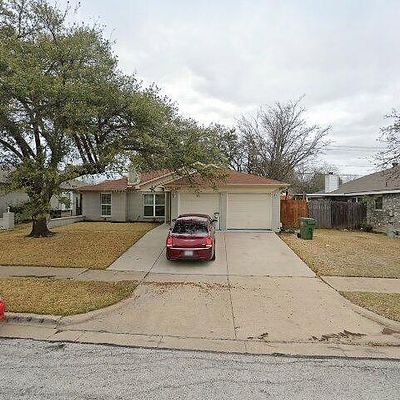 523 Red Coat Ln, Arlington, TX 76002