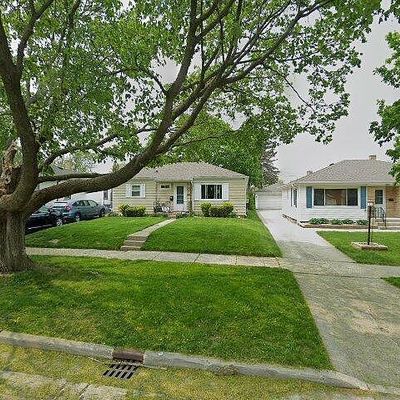 806 Oregon St, Racine, WI 53405