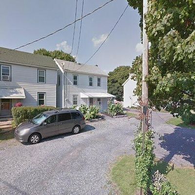 7 Depot Ln, Mertztown, PA 19539