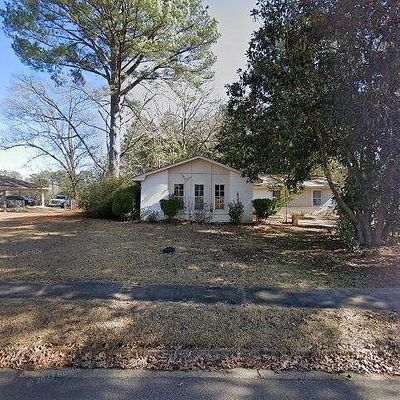 708 Parker Dr, Clinton, MS 39056