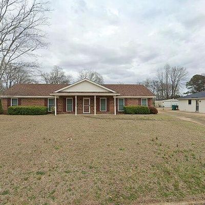 122 Crossgate Dr, Elmore, AL 36025