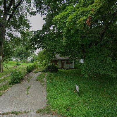 2557 E Division St, Decatur, IL 62526