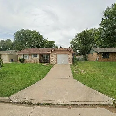 2250 Nw 40 Th St, Lawton, OK 73505