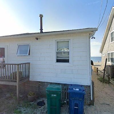 36 W End Dr, Old Lyme, CT 06371