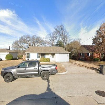 3924 W Spurgeon St, Fort Worth, TX 76133