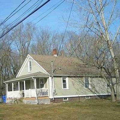 31 First Ave, Enfield, CT 06082
