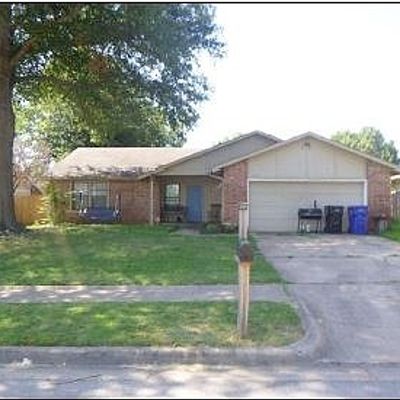 4417 W Pittsburg St, Broken Arrow, OK 74012