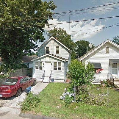 5 George St, East Haven, CT 06512