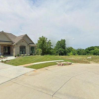 10 Terramont Pl, Saint Charles, MO 63301