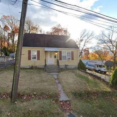 94 Raymond St, Waterbury, CT 06706