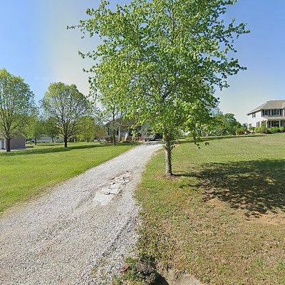 105 Deer Park Dr, Beechmont, KY 42323