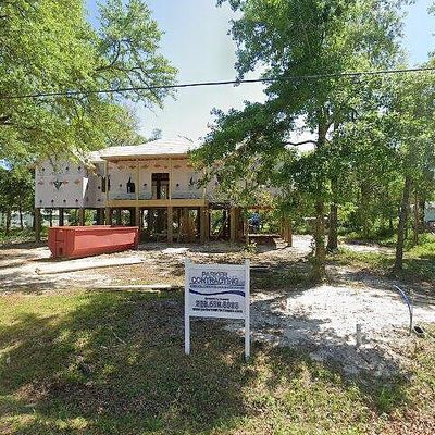 316 Leonhard Ave, Bay Saint Louis, MS 39520