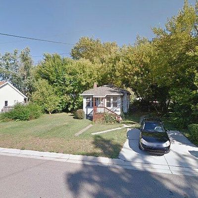 7 Paw Paw St, Three Oaks, MI 49128