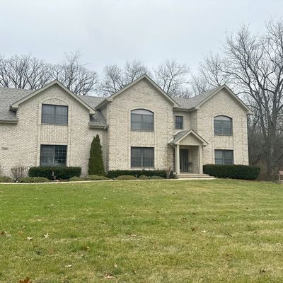 7205 Hawthorn Ln, Spring Grove, IL 60081