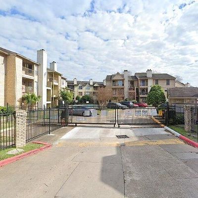 10101 S Gessner Rd #215, Houston, TX 77071