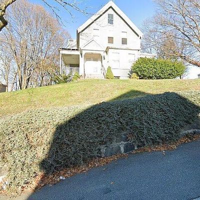 105 Bay View Ave, Lynn, MA 01902