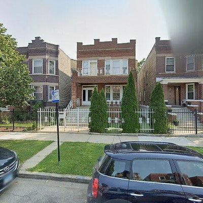 933 N Drake Ave, Chicago, IL 60651
