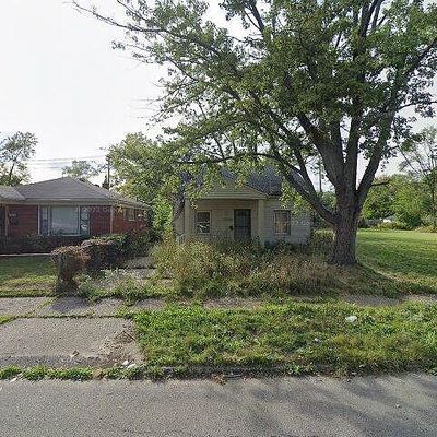 19745 Rowe St, Detroit, MI 48205