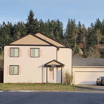 306 Division St, Silverton, OR 97381