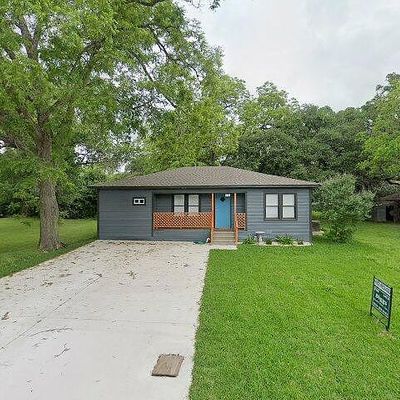 439 E La Fayette St, La Grange, TX 78945