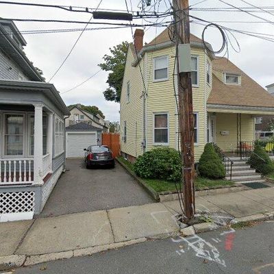 11 Merrill Ave, Lynn, MA 01902