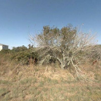 359 Club Oak Ln, Rockport, TX 78382