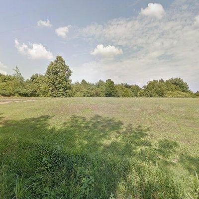 65 Country Club Est, La Center, KY 42056