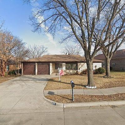 871 Perry Dr, Fort Worth, TX 76108