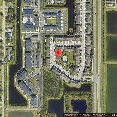 8842 Turnstone Haven Pl, Tampa, FL 33619