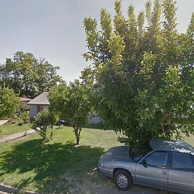 912 Rainier St, Yakima, WA 98901