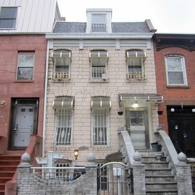 93 Monroe St, Brooklyn, NY 11216