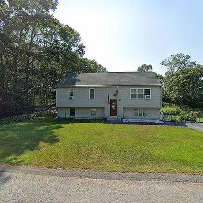 22 Carrier Ave, Attleboro, MA 02703