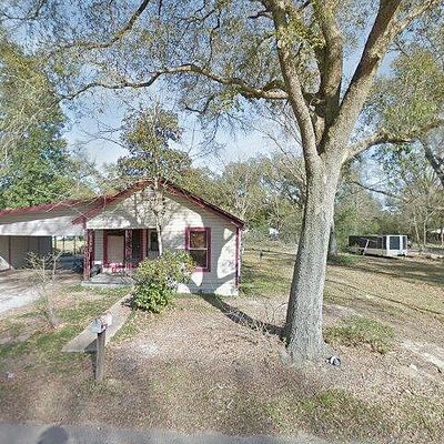 1005 S Pecan St, Woodville, TX 75979