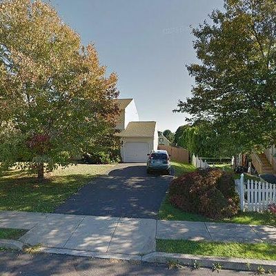 101 Briarwood Dr, Richlandtown, PA 18955