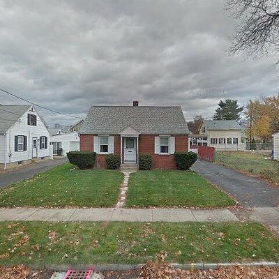 133 Russell St, Springfield, MA 01104
